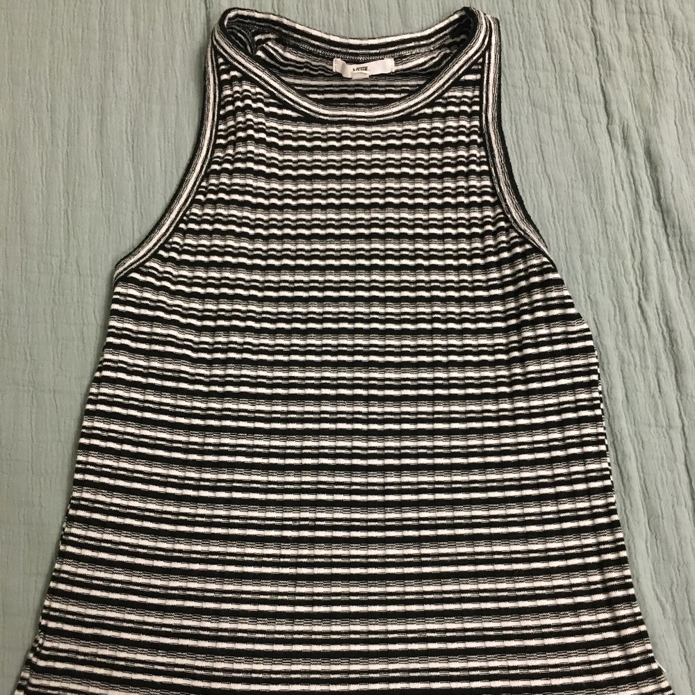 Tank top - Picture 3 of 4